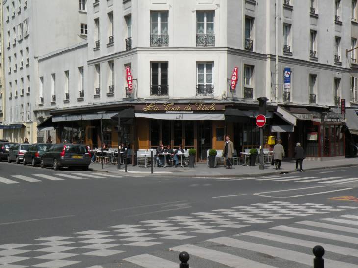  la Tour de Nesle, café